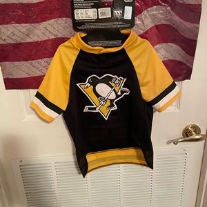 NHL Large dog Penguins jersey